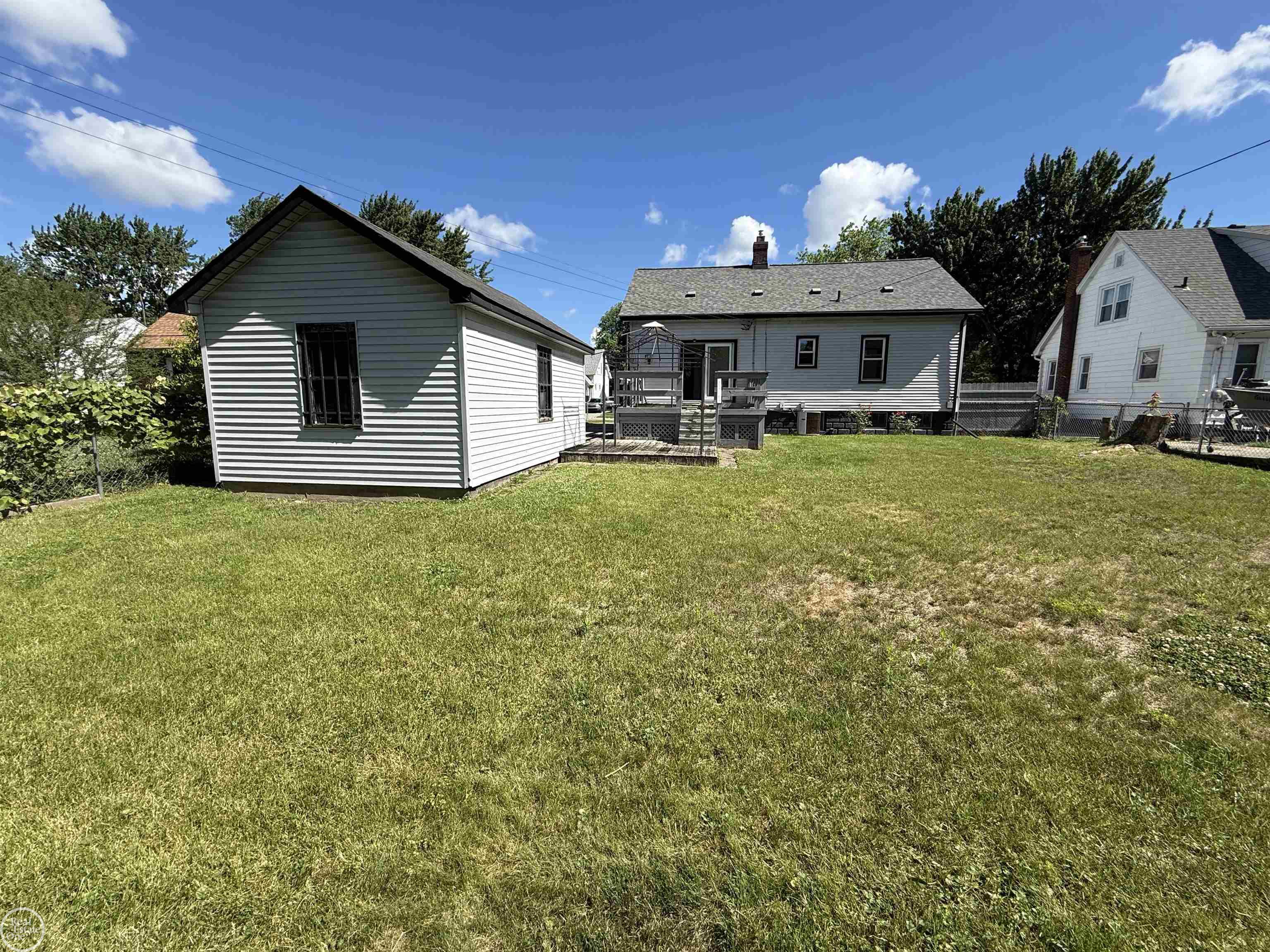 33 High Street Mount Clemens, MI 48043 - Photo 26 of 28