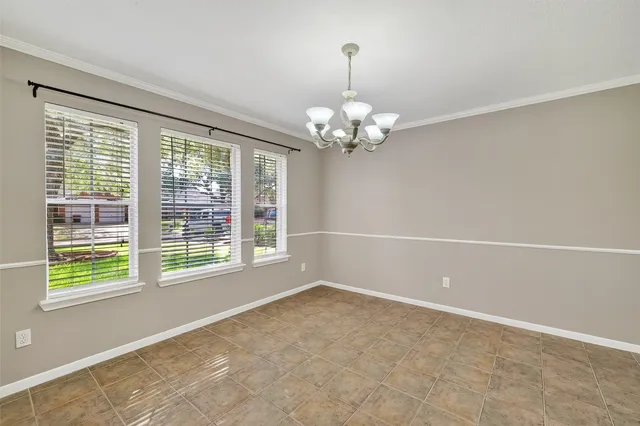 a view of empty room with window