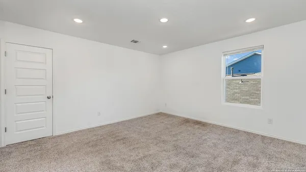 an empty room with a empty space