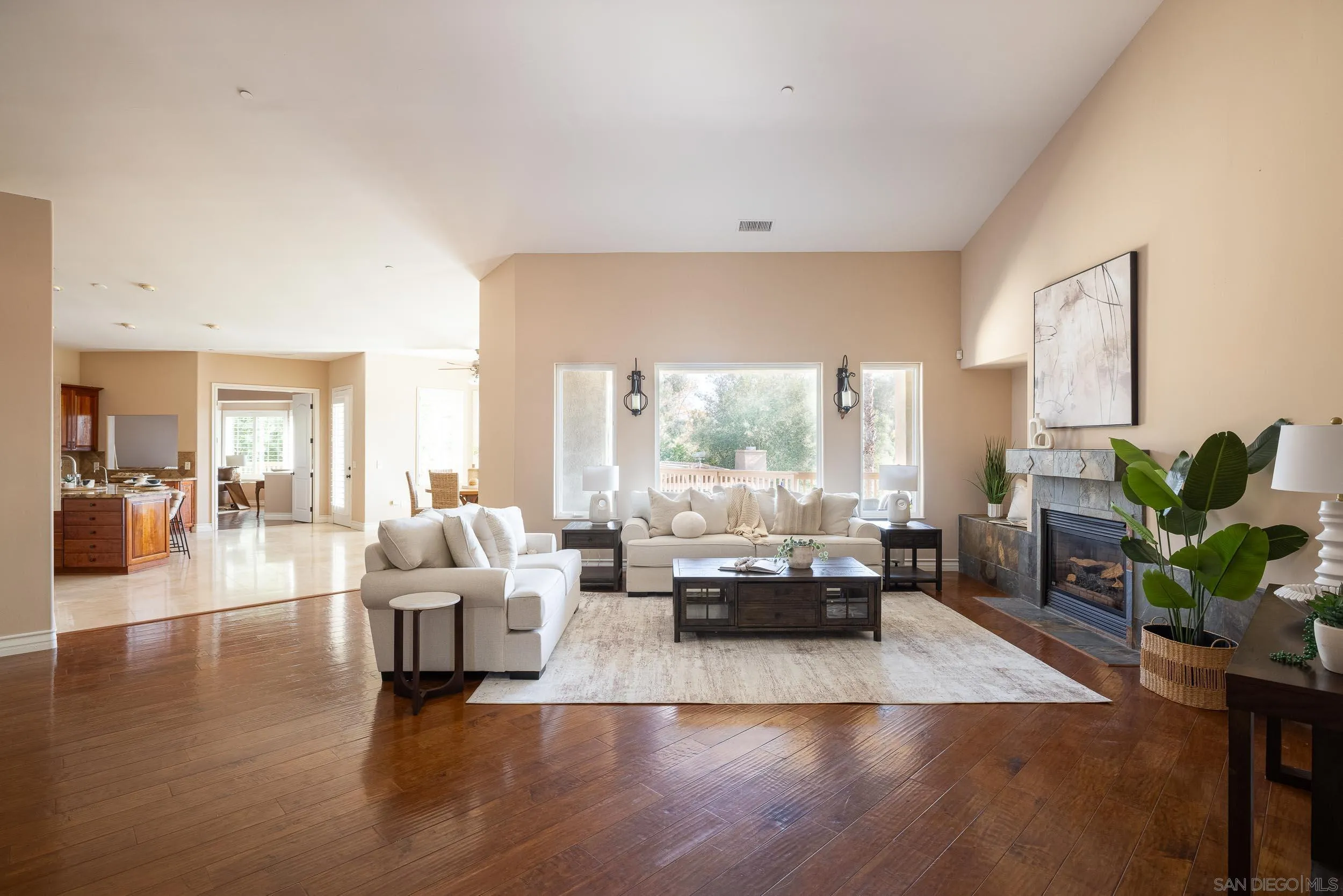15275 Eastvale Road Poway, CA 92064 - Photo 7 of 53