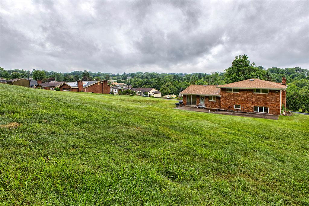 177 South Thompson Irwin, PA 15642 - Photo 27 of 36
