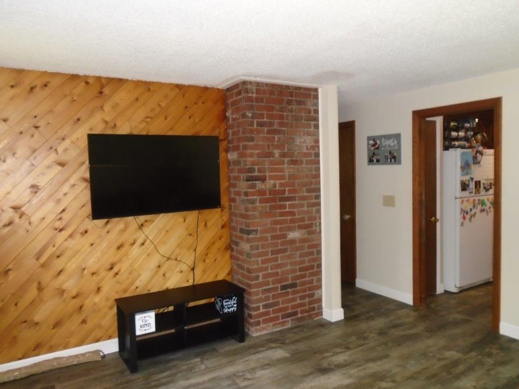 7 Martin Stream Road Fairfield, ME 04937 - Photo 10 of 24 Living Room