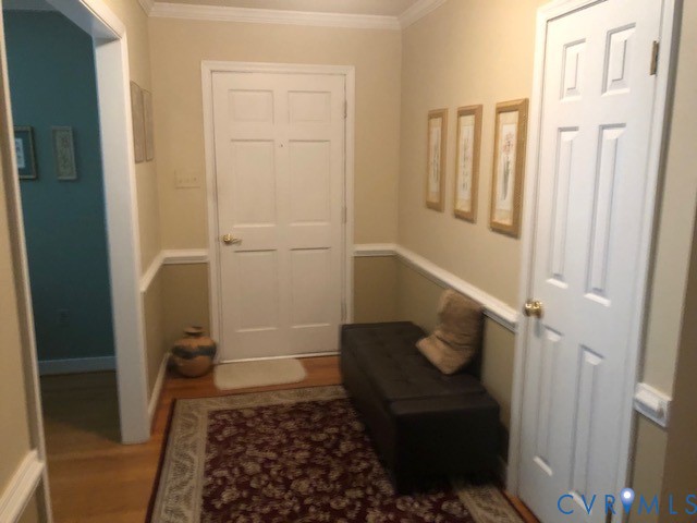 9401 Gum Fork Road Midlothian, VA 23112 - Photo 19 of 26 Front Foyer