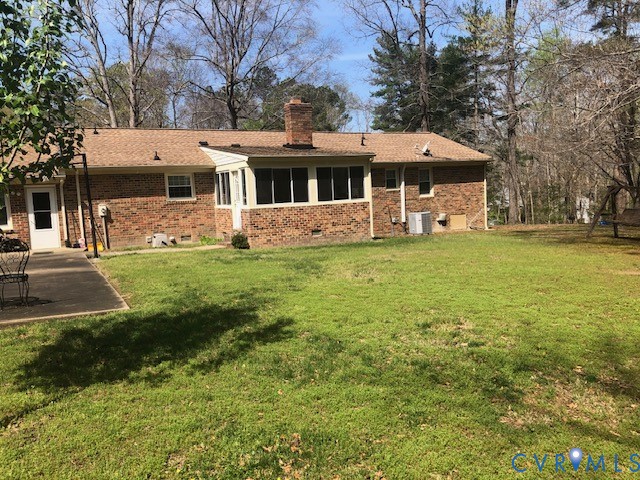 9401 Gum Fork Road Midlothian, VA 23112 - Photo 4 of 26 Sun Room View