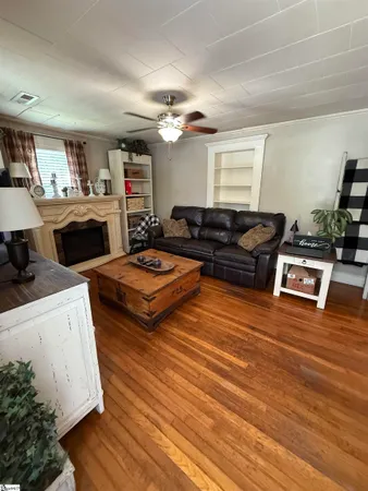 $135,000 | 615 Taylor Street, Central, SC 29630