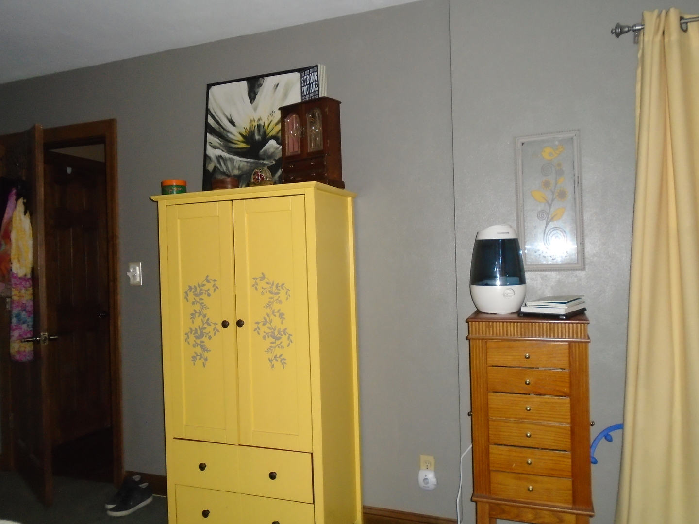 4121 East 2nd Road Mendota, IL 61342 - Photo 24 of 31 a bedroom with a bed and cabinets