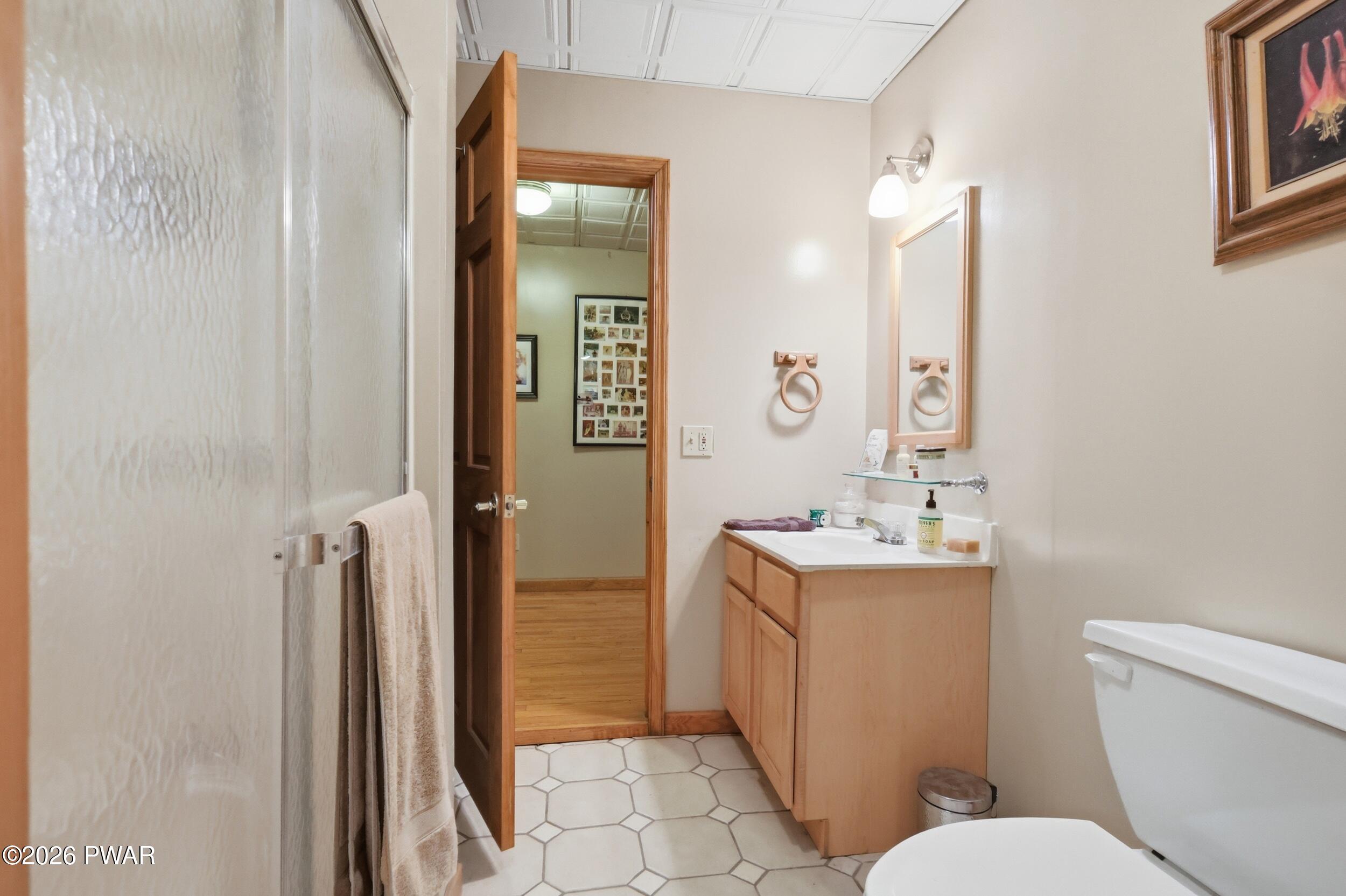 992 Winterdale Road Starlight, PA 18461 - Photo 34 of 55 Bathroom 3