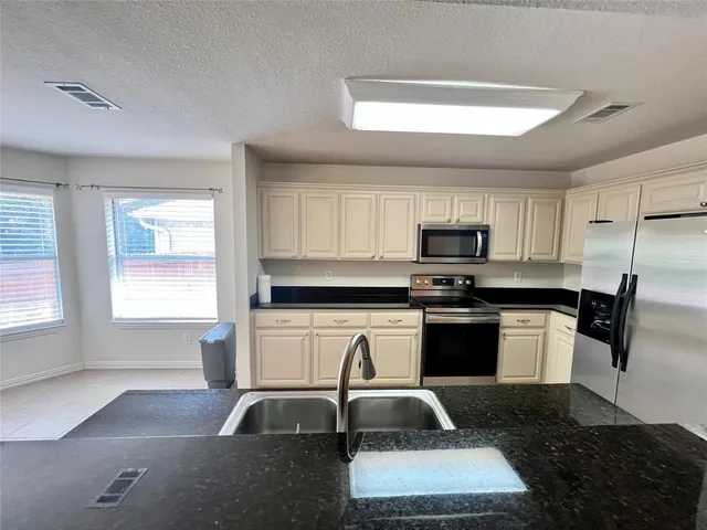 $2,399 | 4324 Stone Hollow Way, Fort Worth, TX 76040