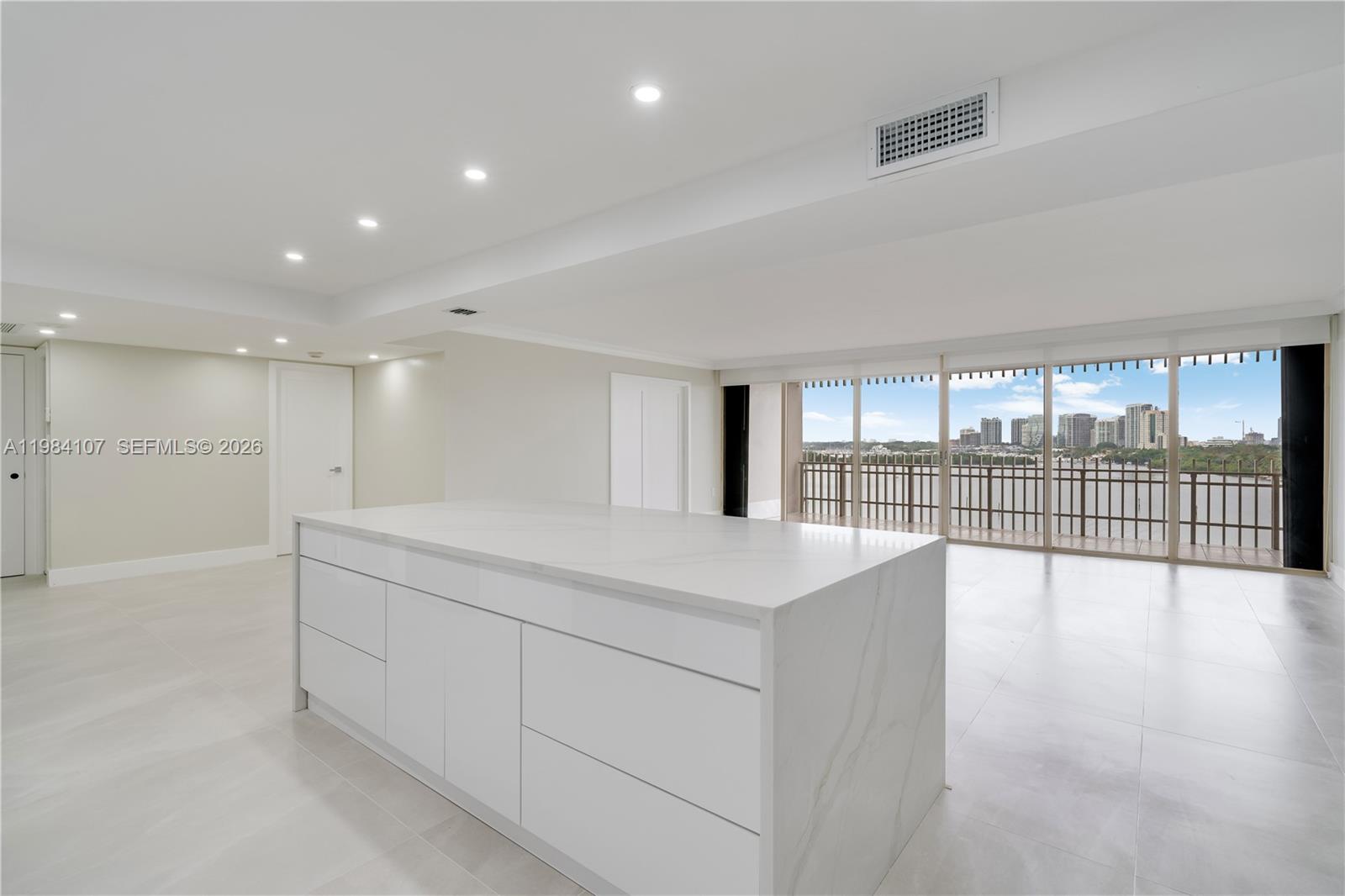 1 Grove Isle Drive, Unit A904 Miami, FL 33133 - Photo 13 of 44