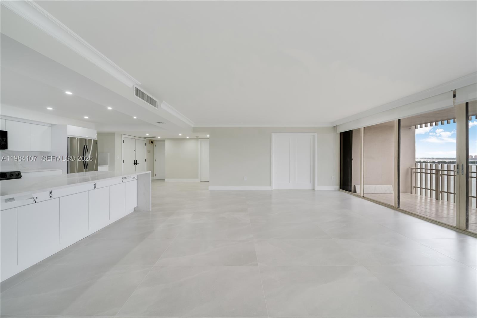 1 Grove Isle Drive, Unit A904 Miami, FL 33133 - Photo 9 of 44