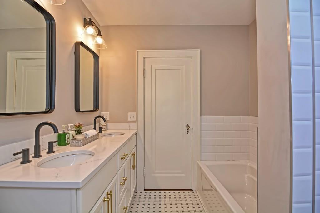 17 Venner Road Arlington, MA 02476 - Photo 34 of 39 Gallery Image 34