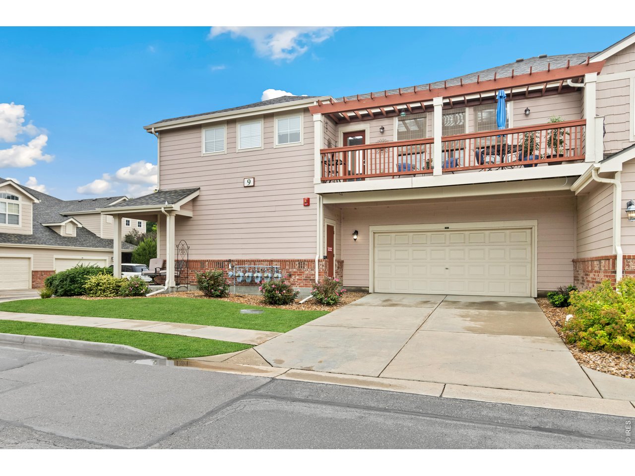 4672 West 20th Road, Unit 925 Greeley, CO 80634 - Photo 13 of 16 Expansive deck