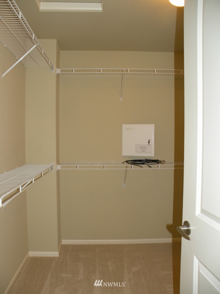 2116 Monterey Court Northeast Renton, WA 98056 - Photo 15 of 19 Gallery Image 15
