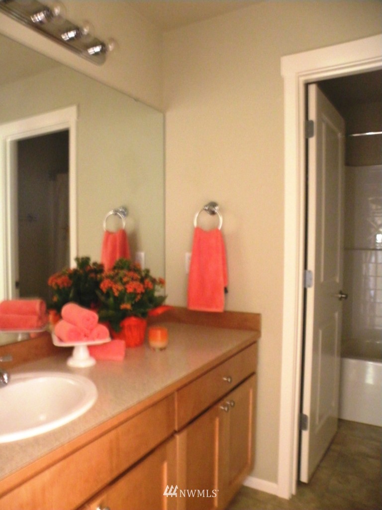 2116 Monterey Court Northeast Renton, WA 98056 - Photo 19 of 19 Gallery Image 19