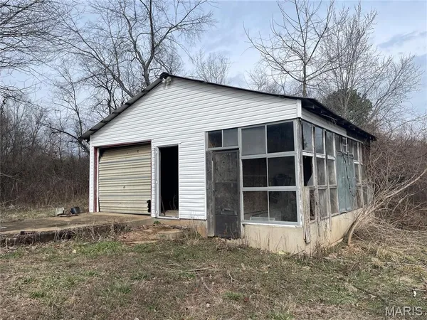 $89,900 | 103 Private Road, Piedmont, MO 63957
