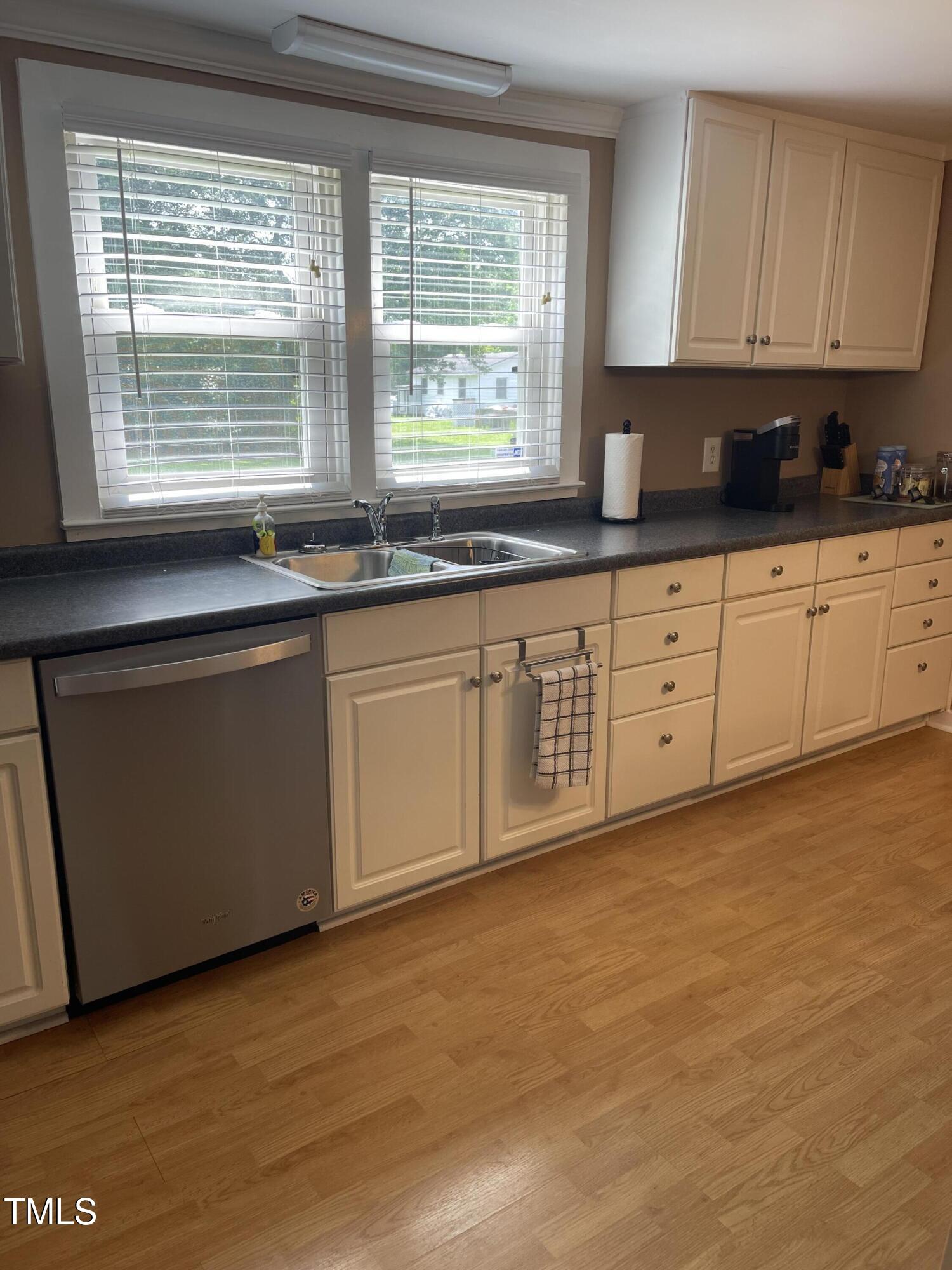 40 Bait Road Dunn, NC 28334 - Photo 9 of 21 Kitchen