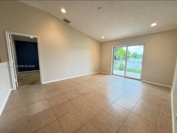 $3,250 | Rivermill, Lake Worth, FL 33463