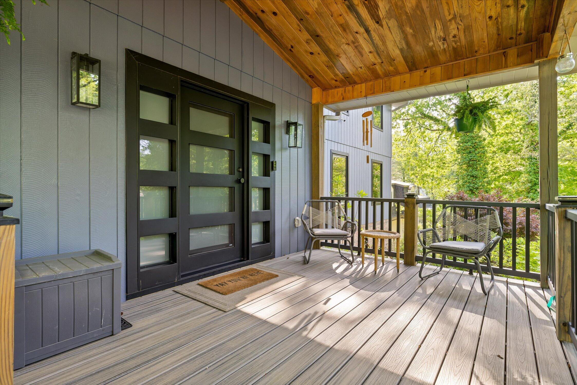 511 Barrington Road Signal Mountain, TN 37377 - Photo 3 of 80 Front Porch Covered