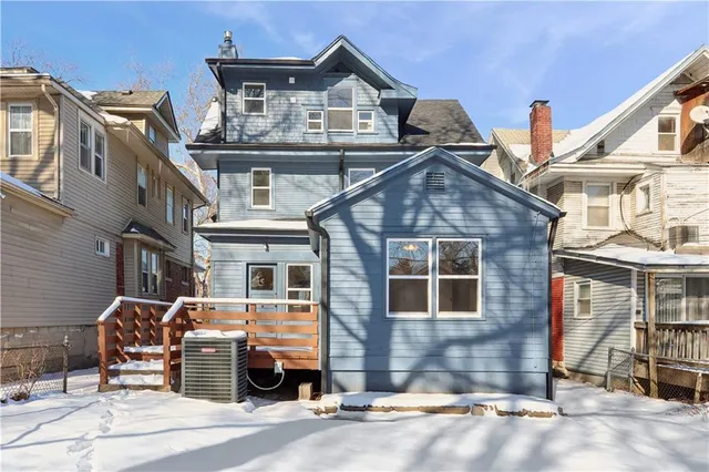 $475,000 | 829 West 39th Terrace, Kansas City, MO 64111