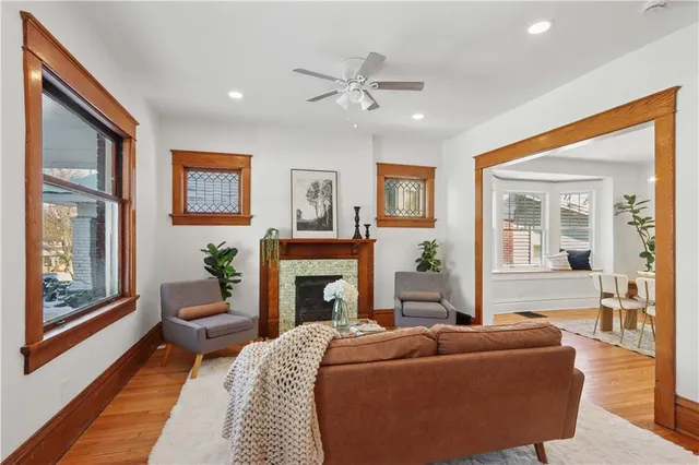 $475,000 | 829 West 39th Terrace, Kansas City, MO 64111