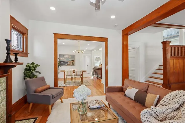 $475,000 | 829 West 39th Terrace, Kansas City, MO 64111