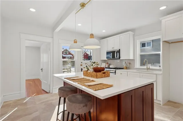 $475,000 | 829 West 39th Terrace, Kansas City, MO 64111