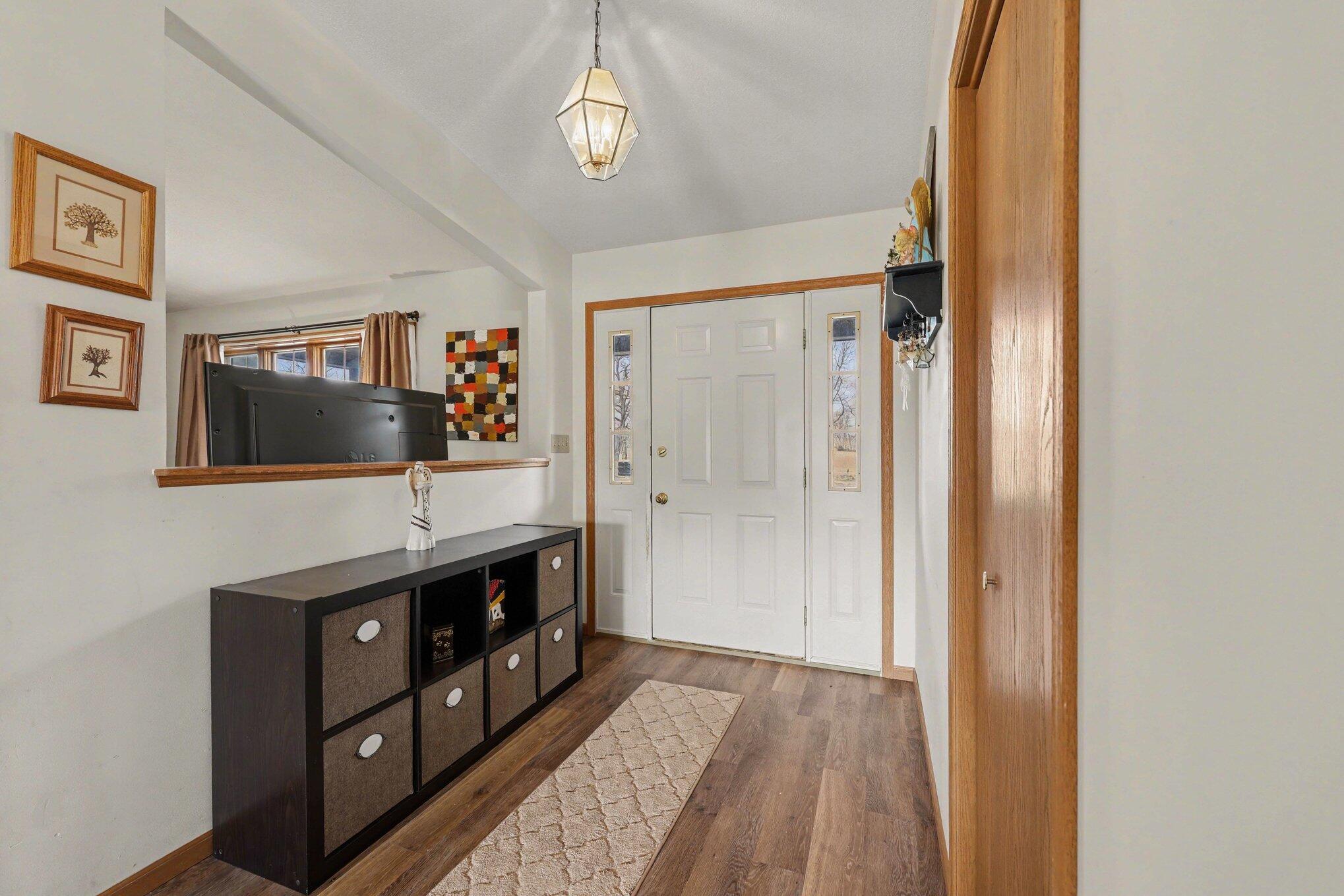 6795 Hack Road Saline, MI 48176 - Photo 3 of 24 004_file_9639