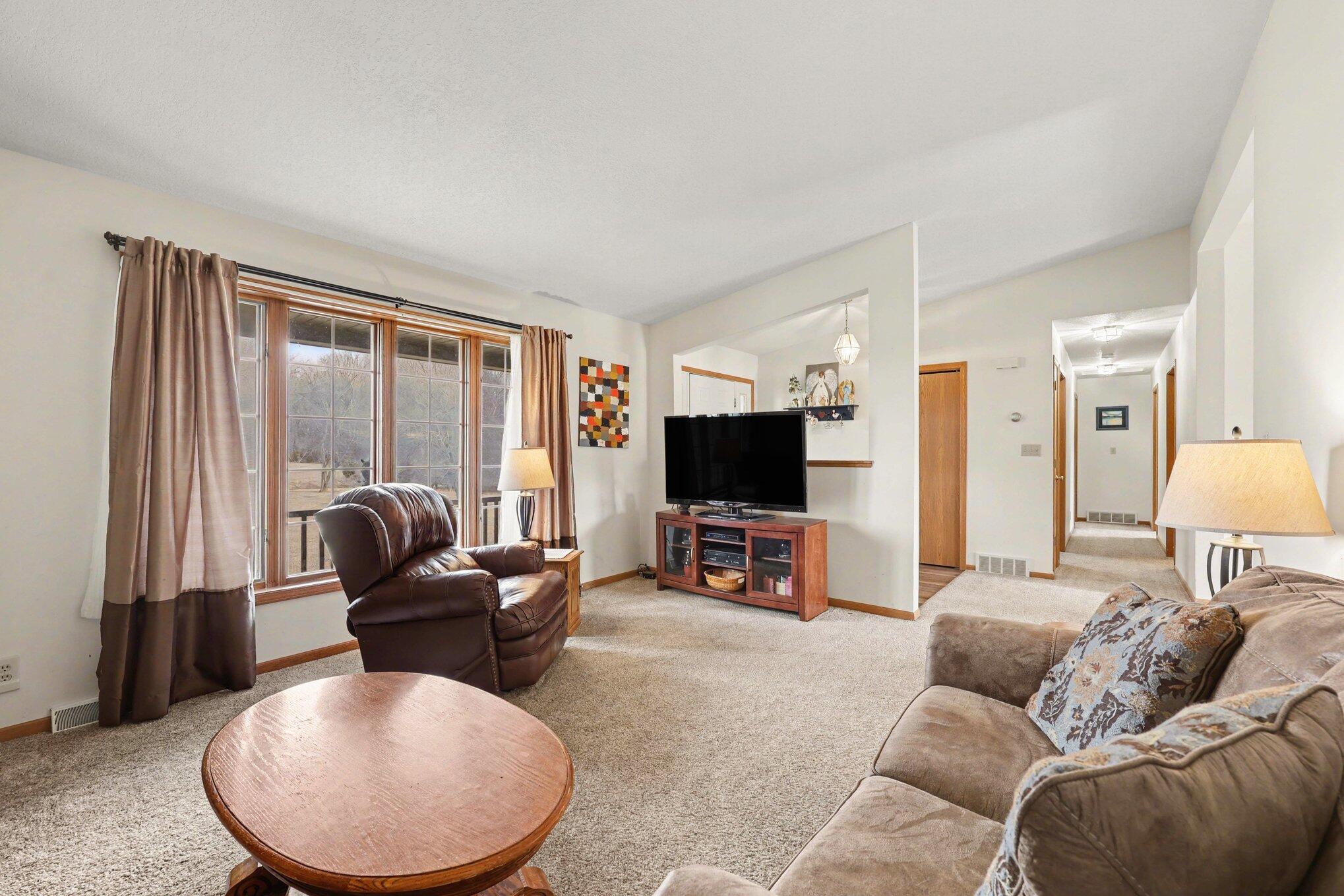 6795 Hack Road Saline, MI 48176 - Photo 5 of 24 005_file_3347