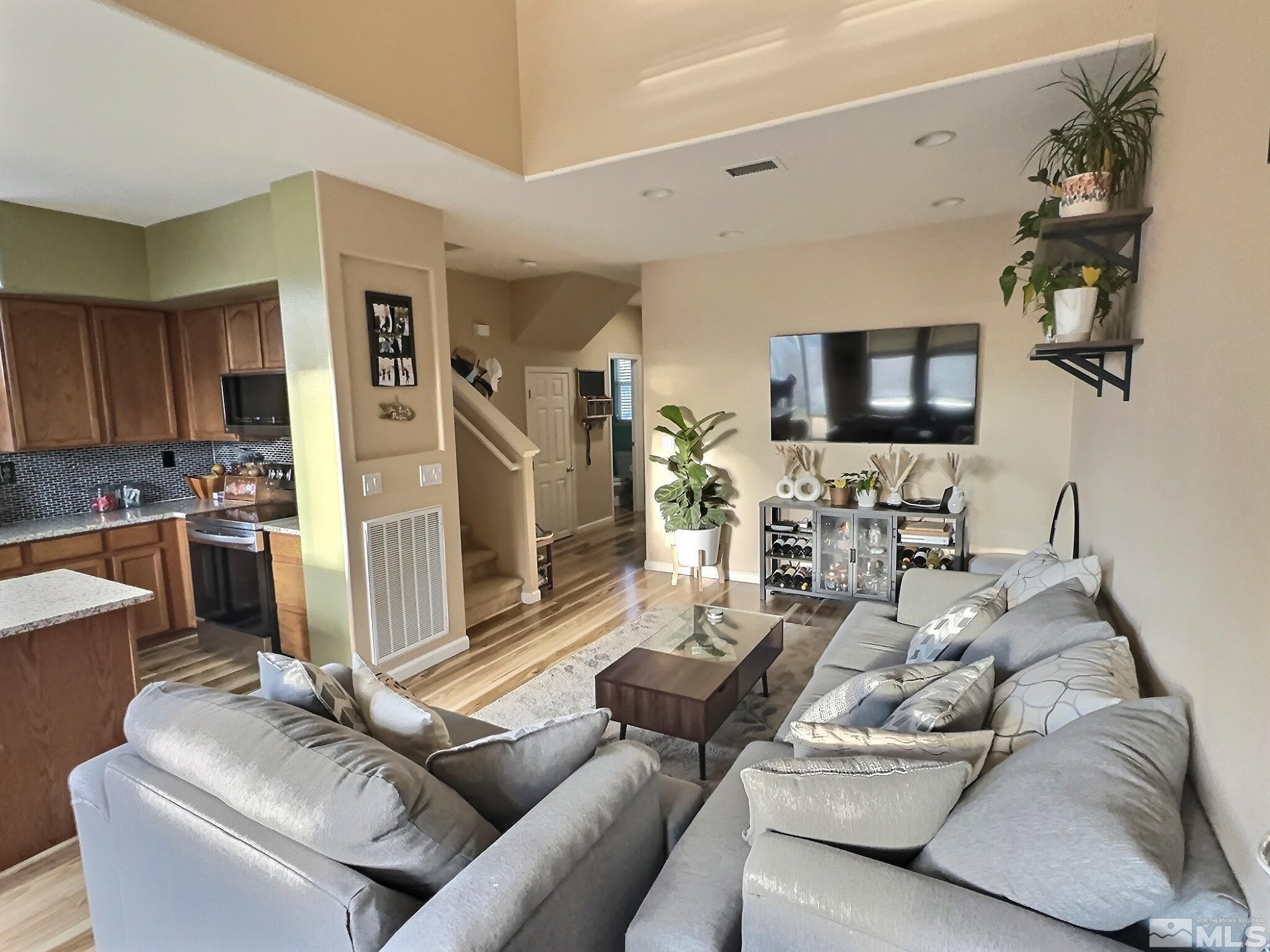 9259 Running Dog Circle Reno, NV 89506 - Photo 8 of 21 Photo 8