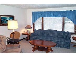 85 Rockingham Road Derry, NH 03038 - Photo 5 of 9