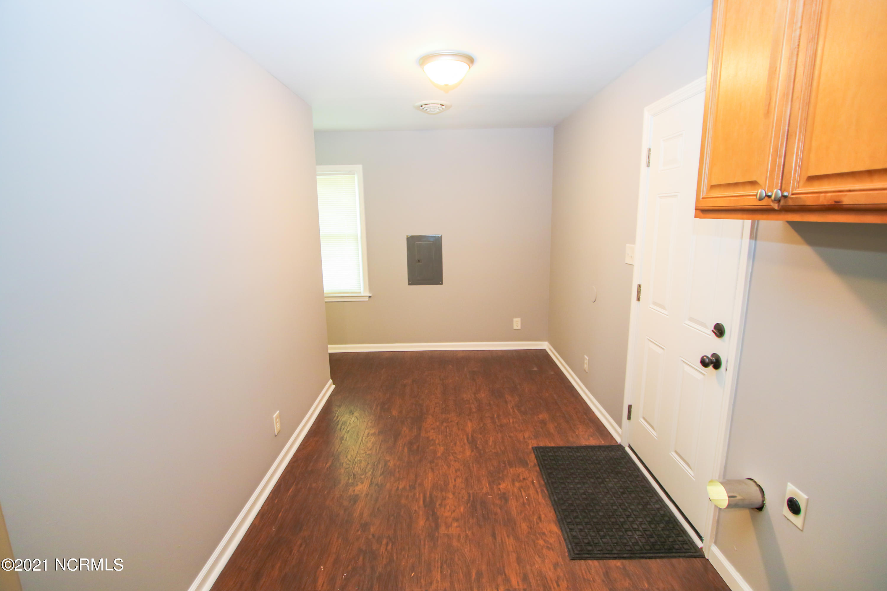 109 Arnold Road Jacksonville, NC 28546 - Photo 13 of 23 LJ7A1070