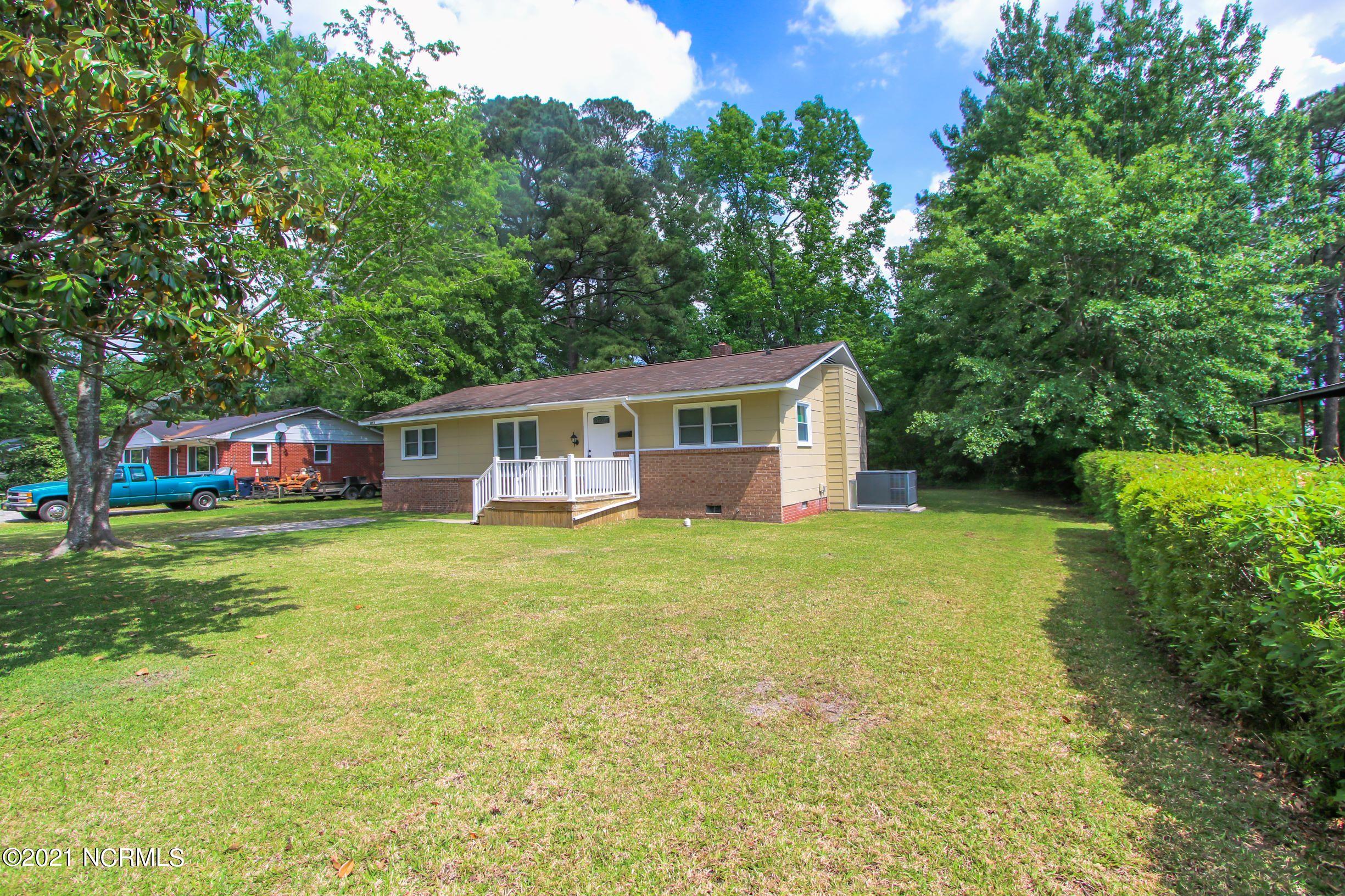 109 Arnold Road Jacksonville, NC 28546 - Photo 3 of 23 LJ7A1053_small