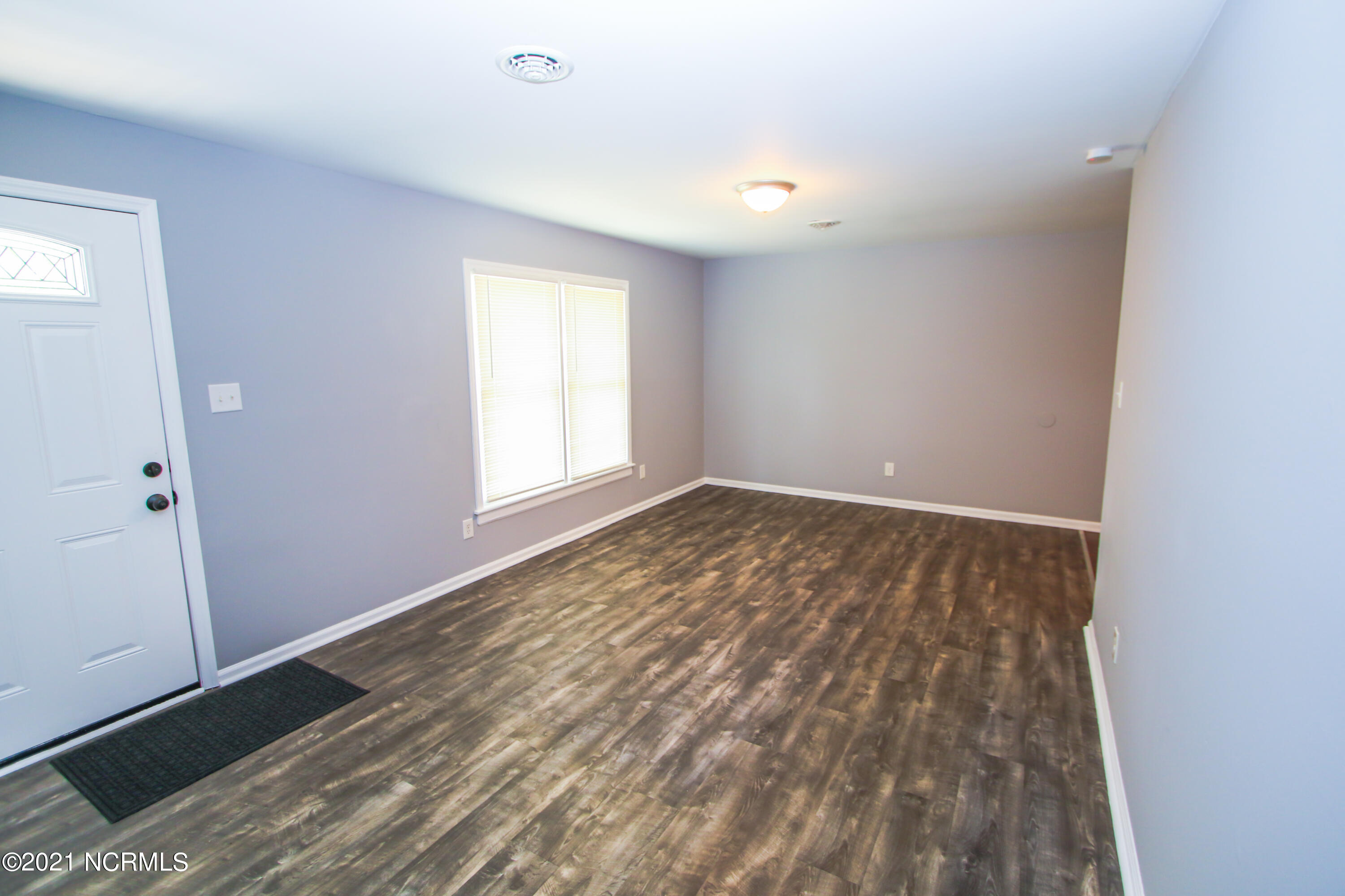 109 Arnold Road Jacksonville, NC 28546 - Photo 6 of 23 LJ7A1062