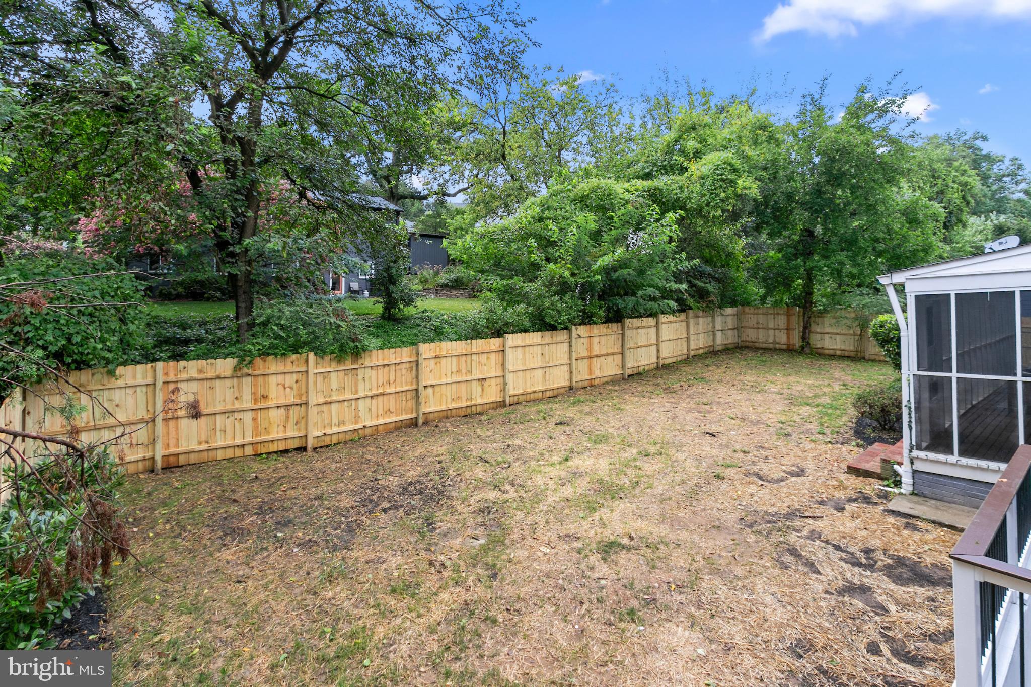 6502 Fort Hunt Road Alexandria, VA 22307 - Photo 41 of 44 a view of backyard with green space