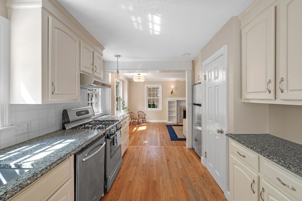77 Shelton Road Swampscott, MA 01907 - Photo 16 of 40