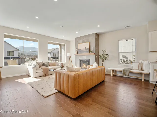 $750,000 | 1031 East RR Avenue, Post Falls, ID 83854