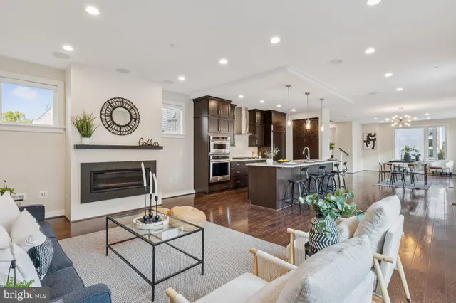 $979,000 | 8091 Red Hook Street, Rockville, MD 20855