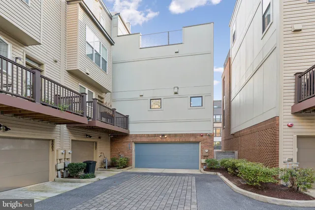 $979,000 | 8091 Red Hook Street, Rockville, MD 20855