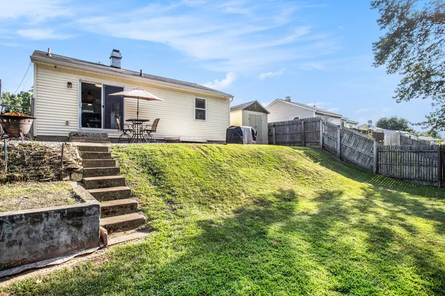 $159,999 | 134 Creekview Drive, Battle Creek, MI 49037