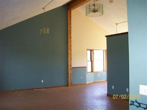 1522 Dinius Road Tecumseh, MI 49286 - Photo 2 of 9 949523-1.JPG