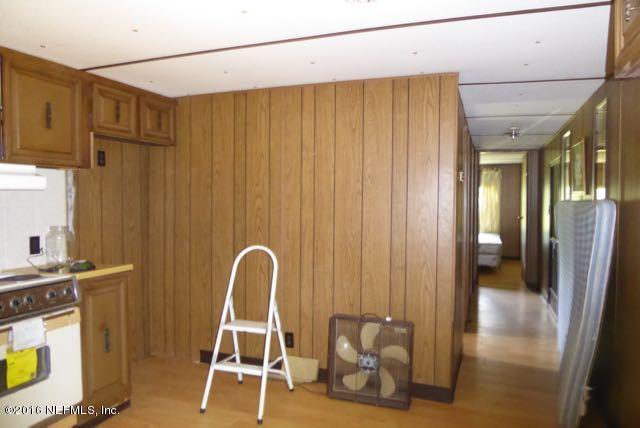 133 Edgewater Road Satsuma, FL 32189 - Photo 12 of 22 P1070508