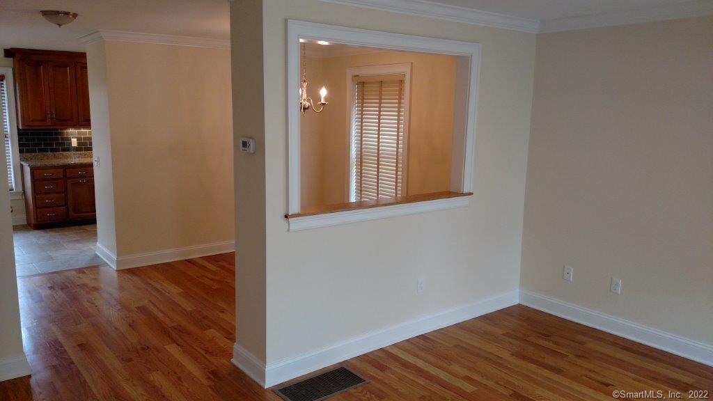 1 Hamilton Street, Unit 3 New London, CT 06320 - Photo 15 of 35