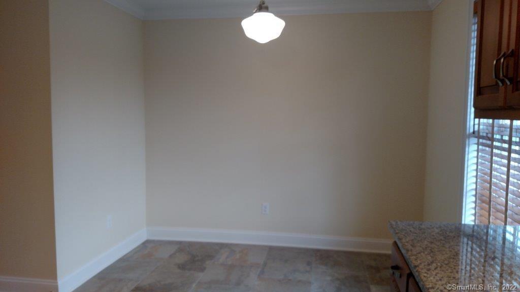 1 Hamilton Street, Unit 3 New London, CT 06320 - Photo 18 of 35