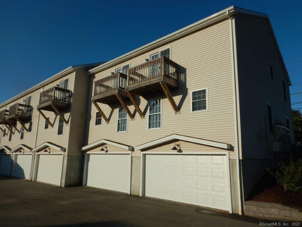 1 Hamilton Street, Unit 3 New London, CT 06320 - Photo 2 of 35
