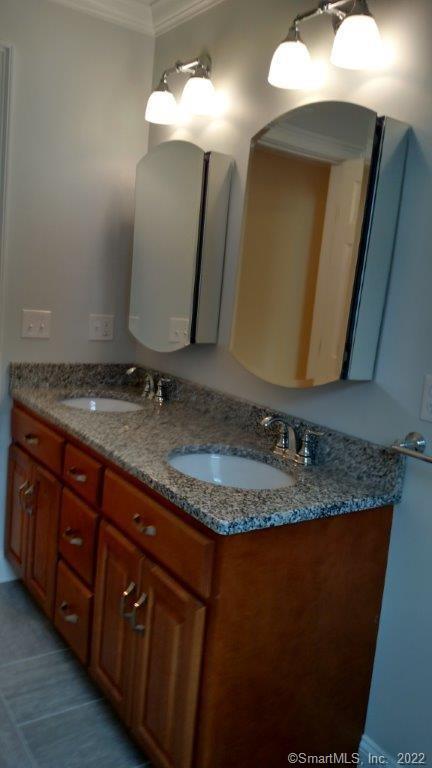 1 Hamilton Street, Unit 3 New London, CT 06320 - Photo 21 of 35