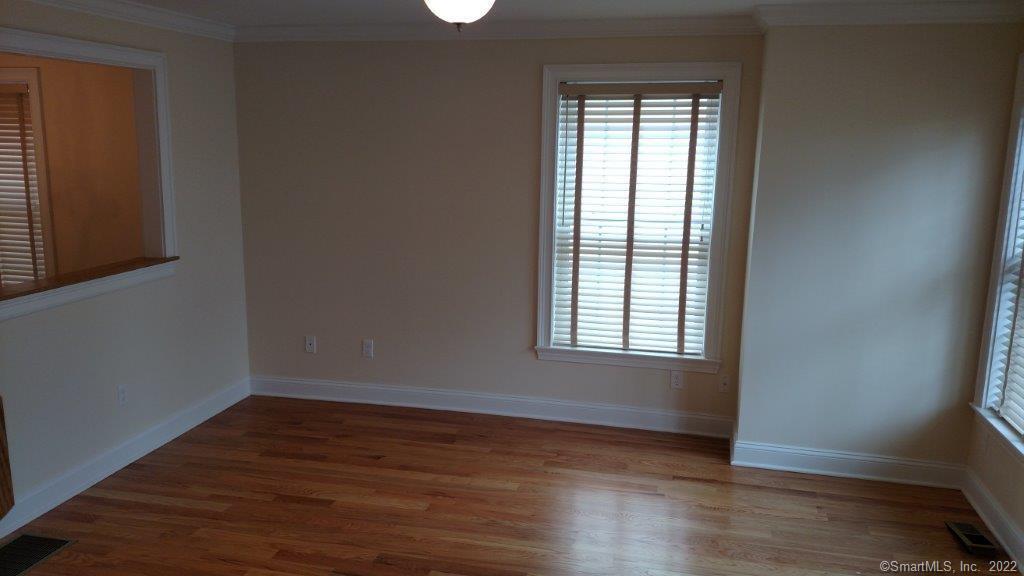 1 Hamilton Street, Unit 3 New London, CT 06320 - Photo 30 of 35