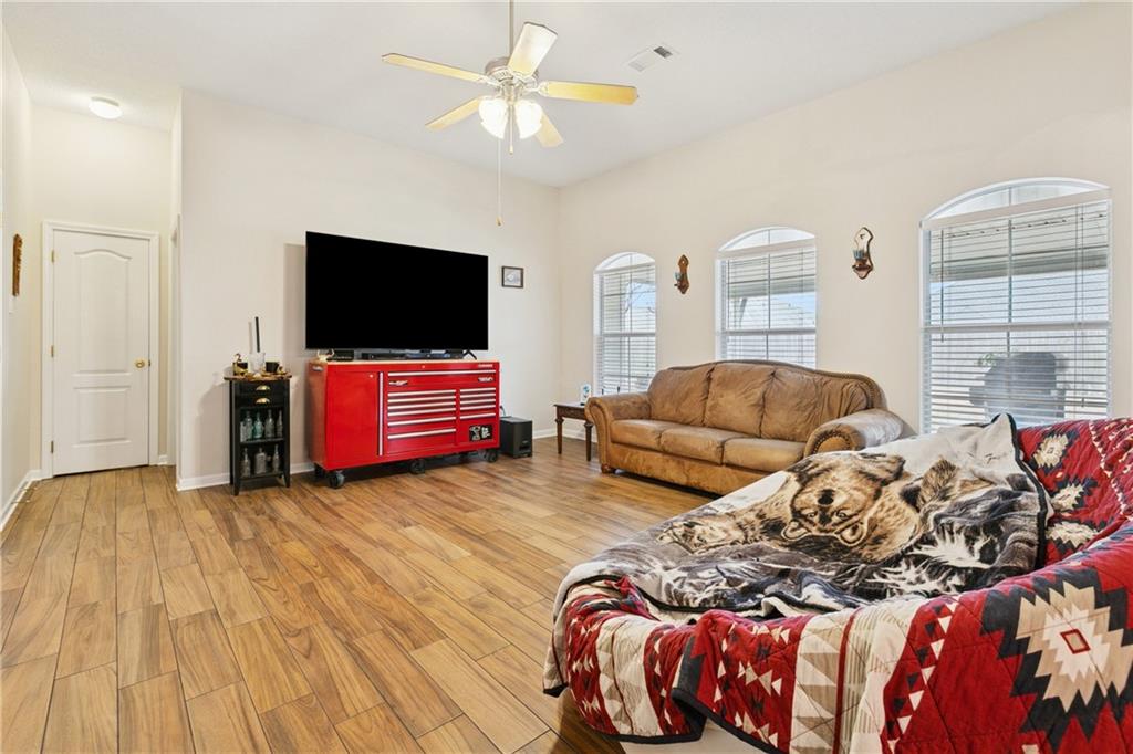 19 Lagi Street Laplace, LA 70068 - Photo 6 of 17