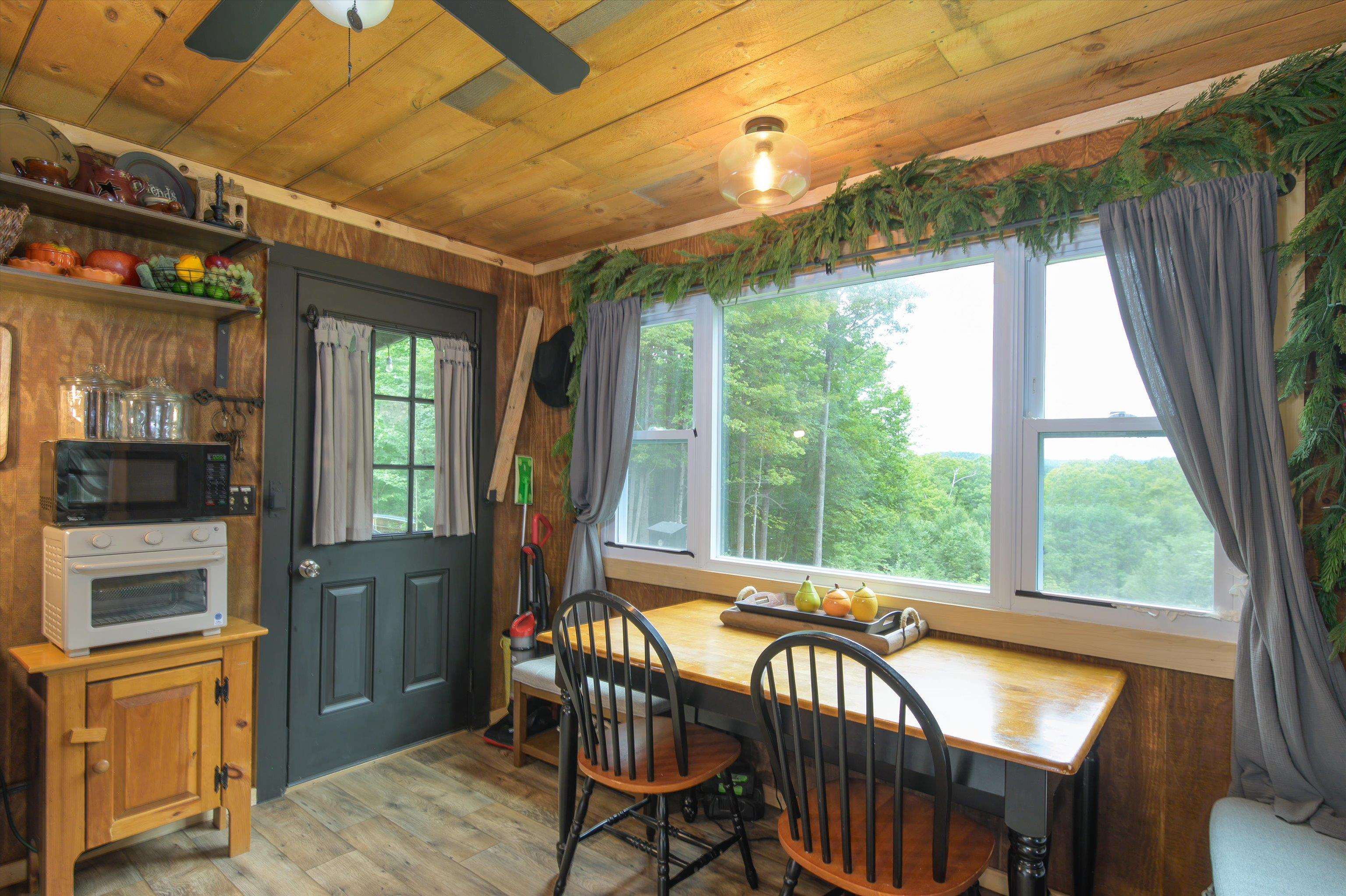 991 Old Post Road Bradford, VT 05033 - Photo 10 of 42 Gallery Image 10
