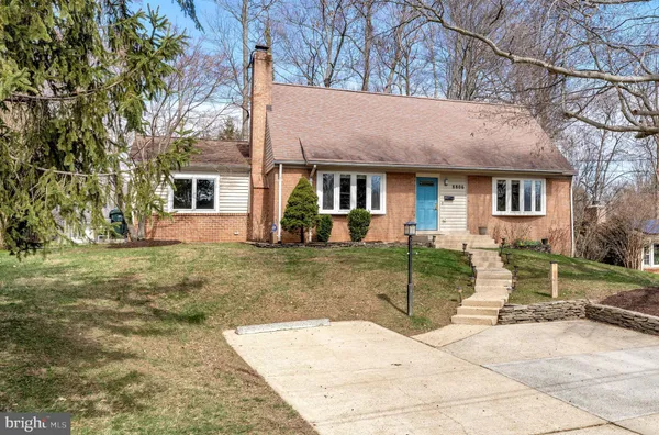 $889,000 | 8806 Cromwell Drive, Springfield, VA 22151