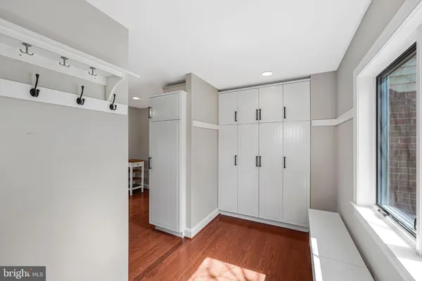 $889,000 | 8806 Cromwell Drive, Springfield, VA 22151